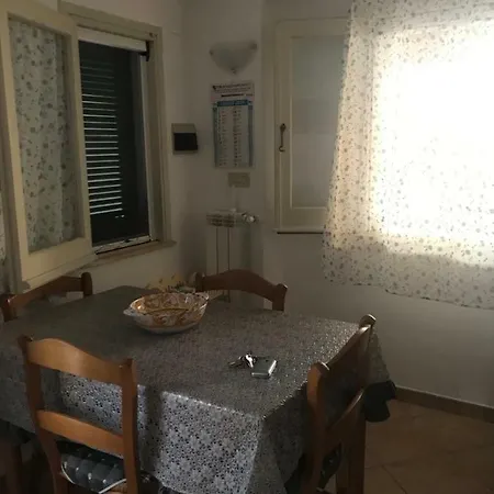 La Casa Di Alessio Apartman *